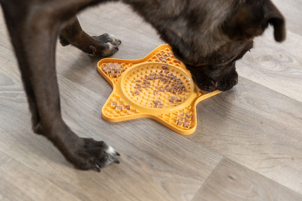 Lick'n'Snack Mat, silicone, 23.5cm, yellow