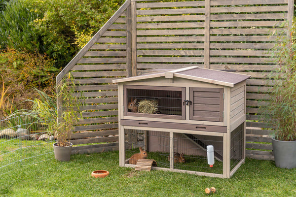 natura small animal hutch with enclosure, grey/brown